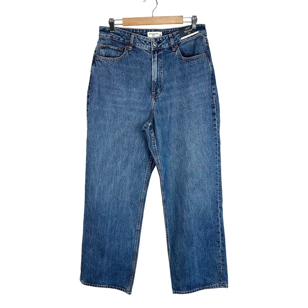 Abercrombie & Fitch Women’s Straight Leg Jeans in Medium Blue